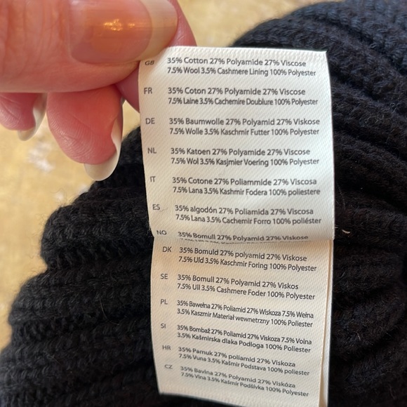 Barts Amsterdam Linda Pom Beanie - Picture 15 of 16